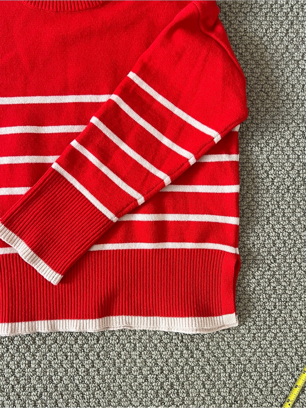 Red and White Striped Crewneck Sweater with Neck Ribbing size large - Picture 3 of 7